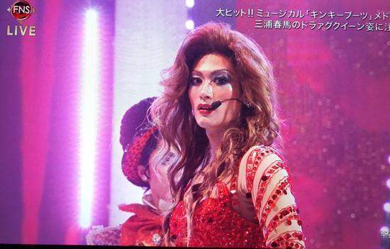 全场第一美！日本男星三浦春马穿女装热舞嗨唱4分钟